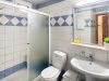 7-sirines-hotel-studio-bathroom