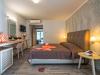 15-lagomandra-beach-room5